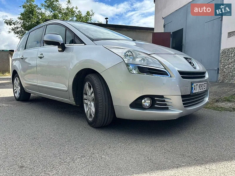 Peugeot 5008