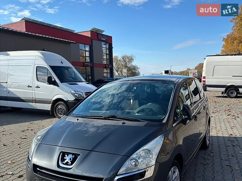 Peugeot 5008