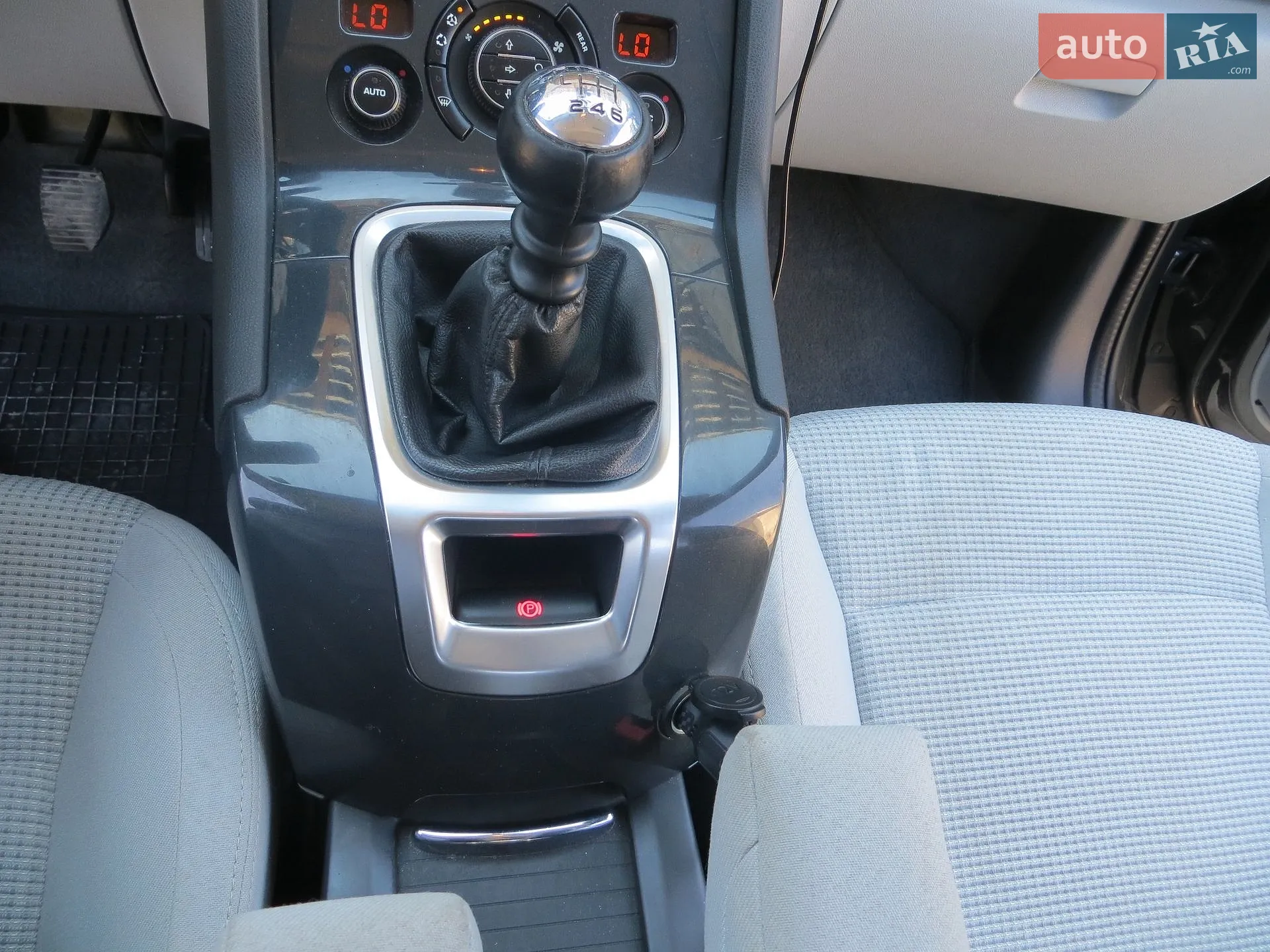 2013 Peugeot 5008 - мініатюра 10