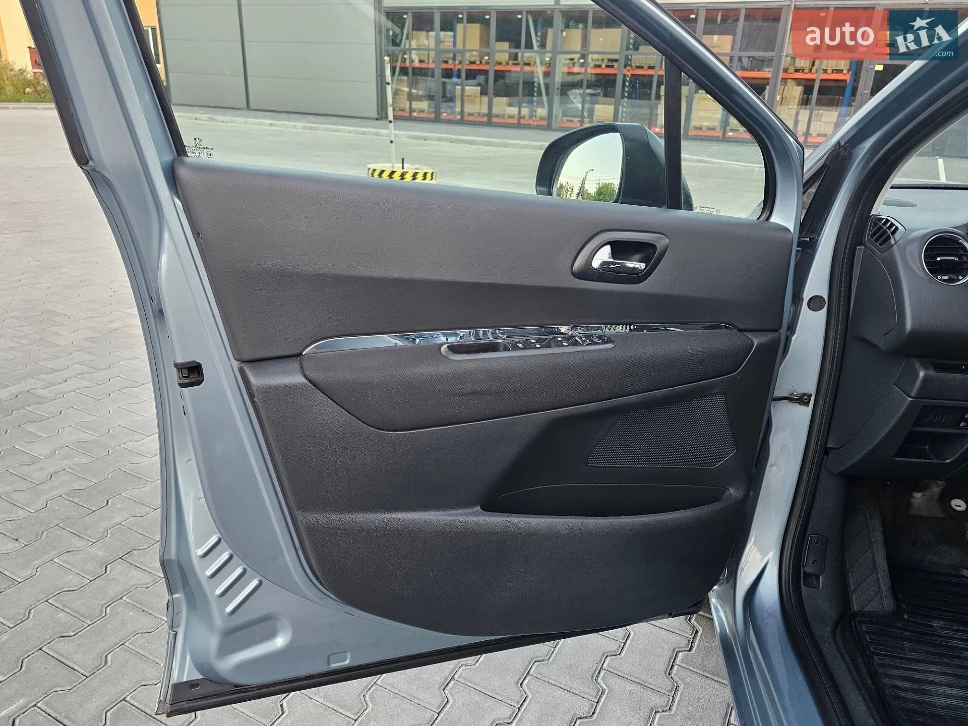 2011 Peugeot 5008 - мініатюра 24