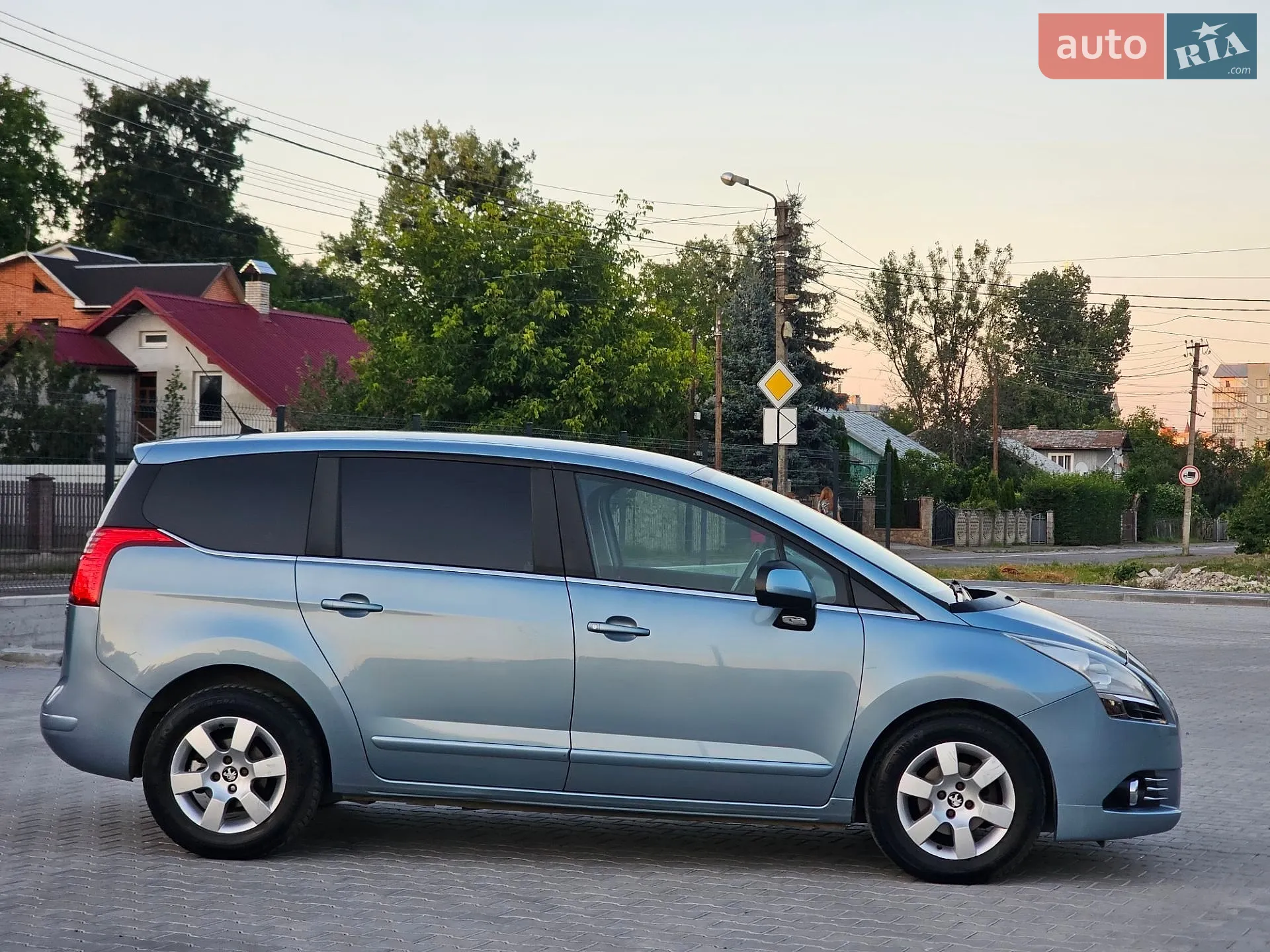 2011 Peugeot 5008 - мініатюра 38