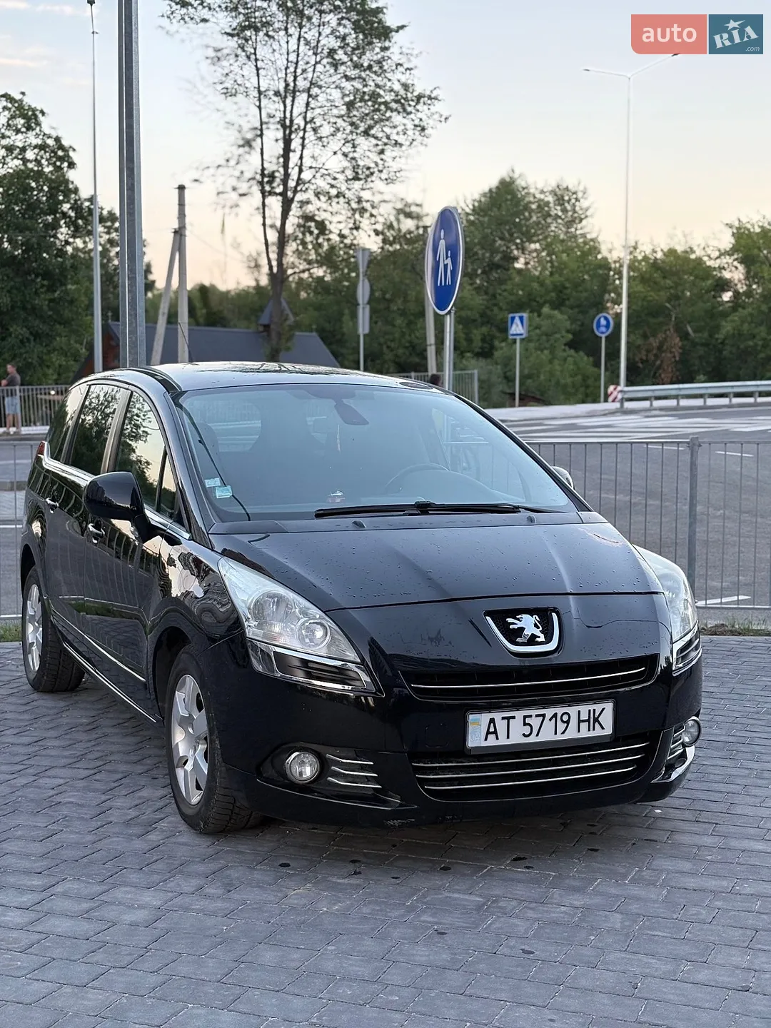 2012 Peugeot 5008 - мініатюра 3