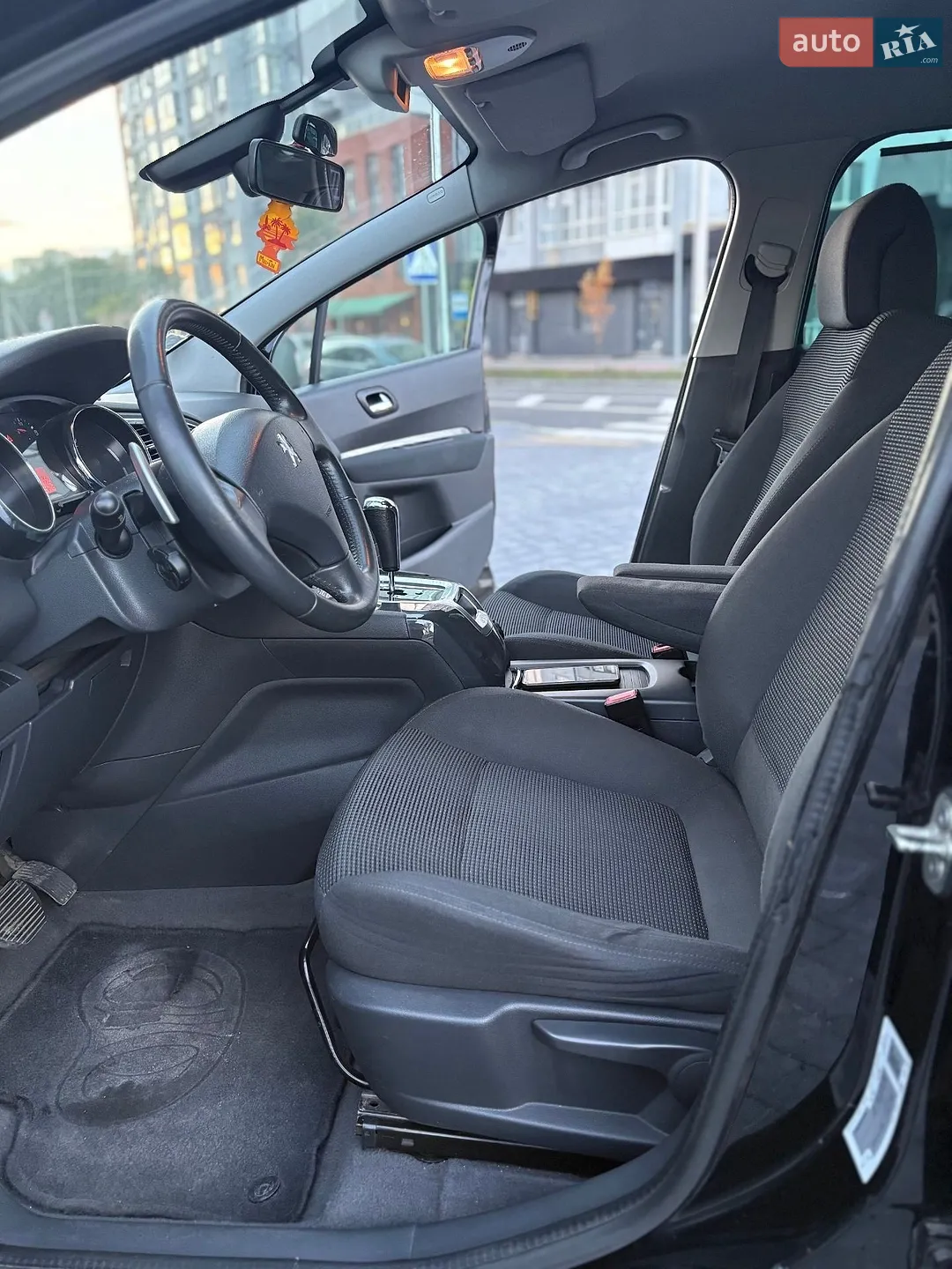 2012 Peugeot 5008 - мініатюра 12