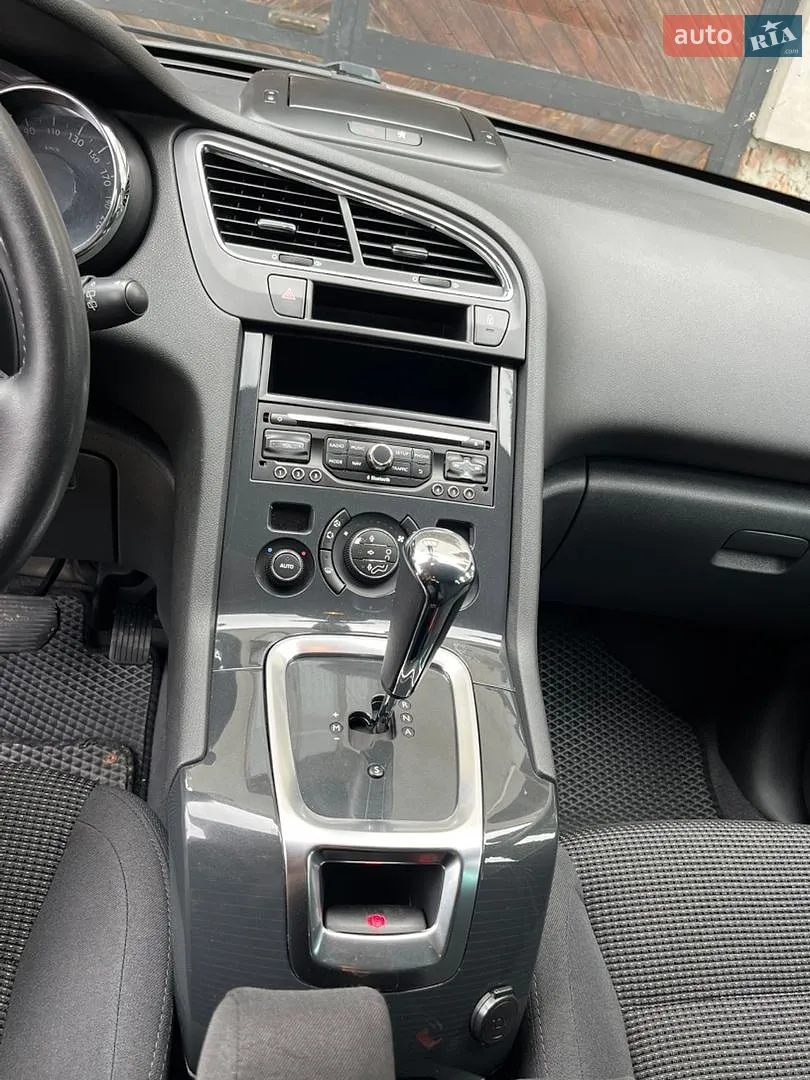 2014 Peugeot 5008 - мініатюра 11