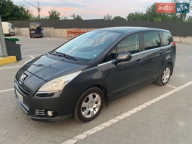 Peugeot 5008