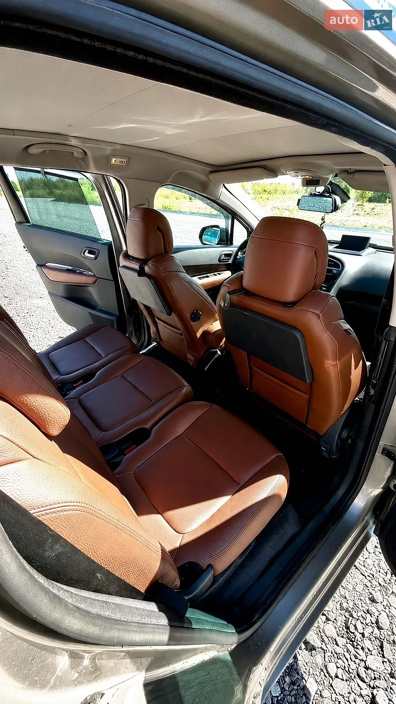 2013 Peugeot 5008 - мініатюра 11