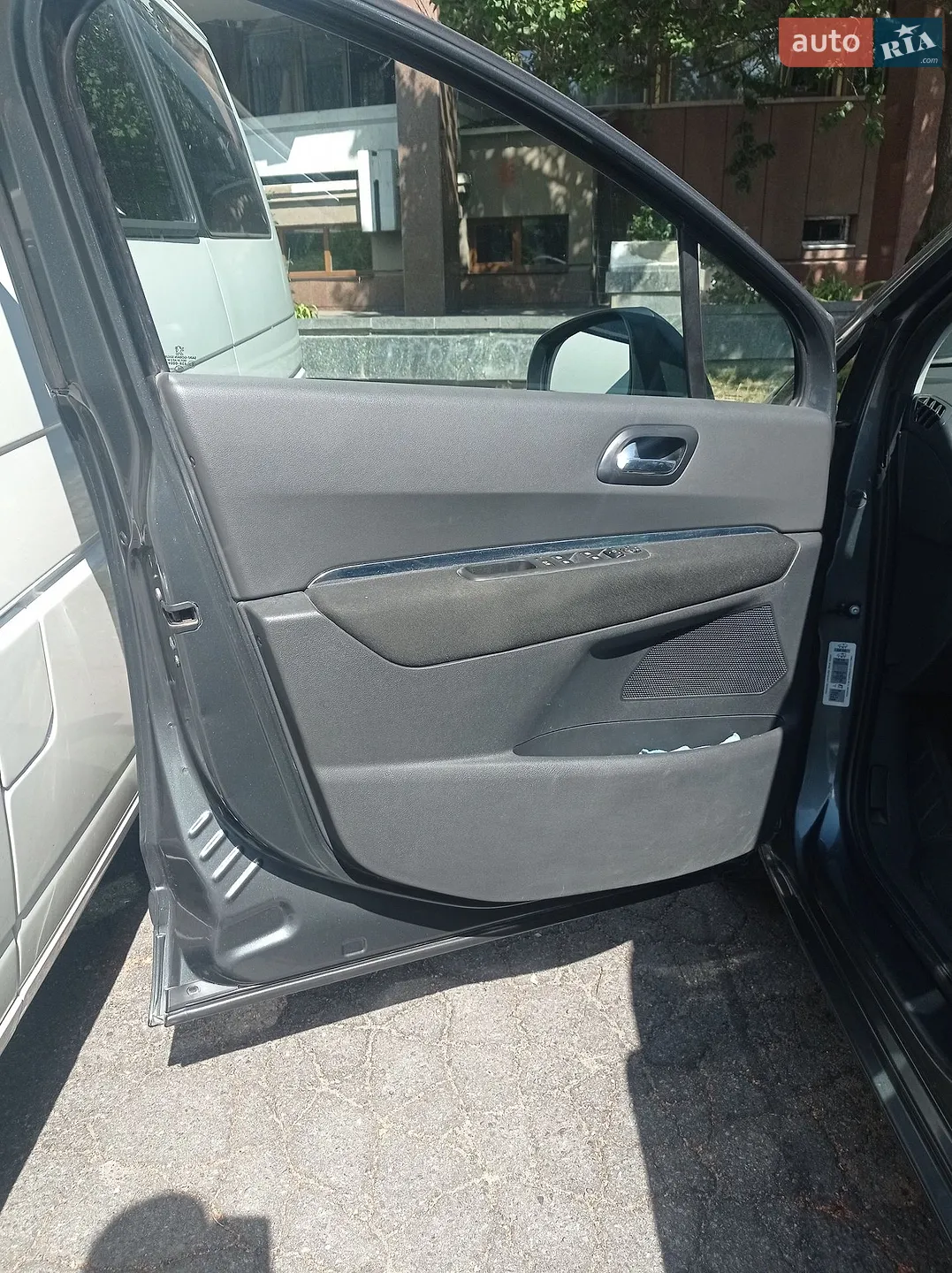 2010 Peugeot 5008 - мініатюра 15