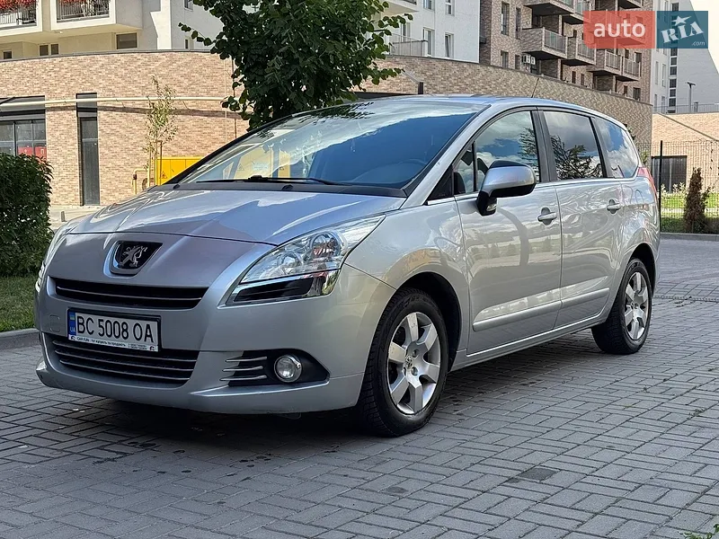 Peugeot 5008