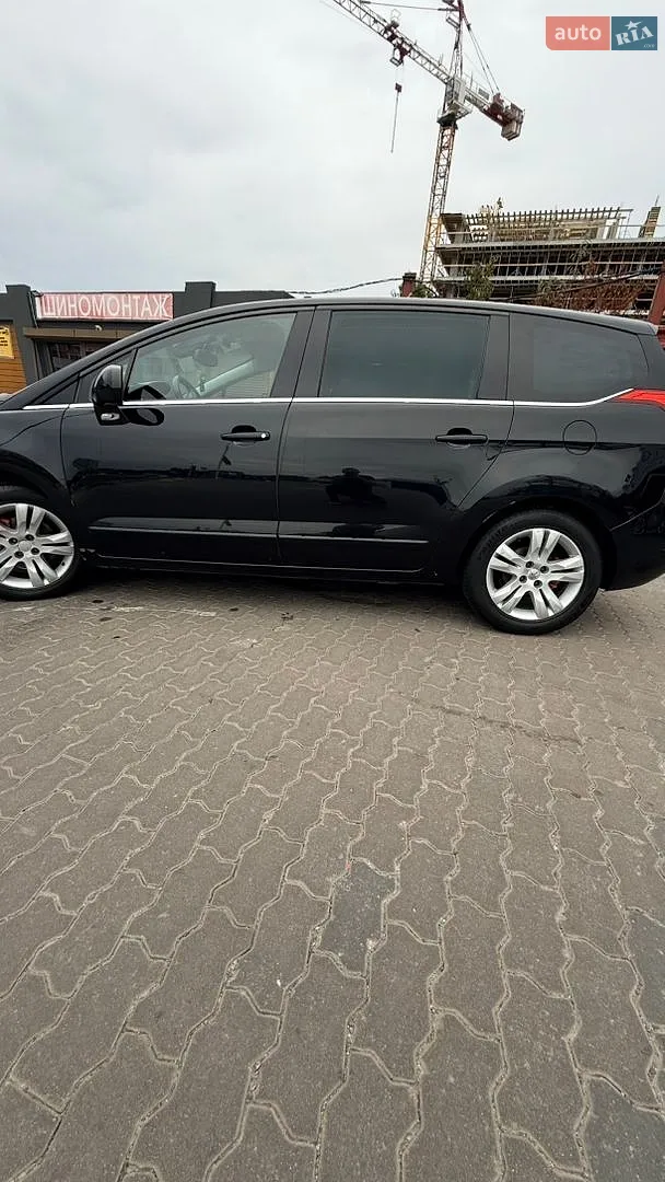 2010 Peugeot 5008 - мініатюра 14