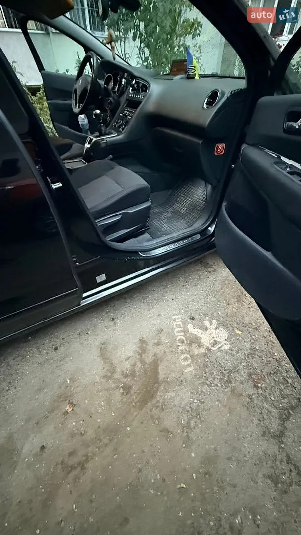 2010 Peugeot 5008 - мініатюра 56