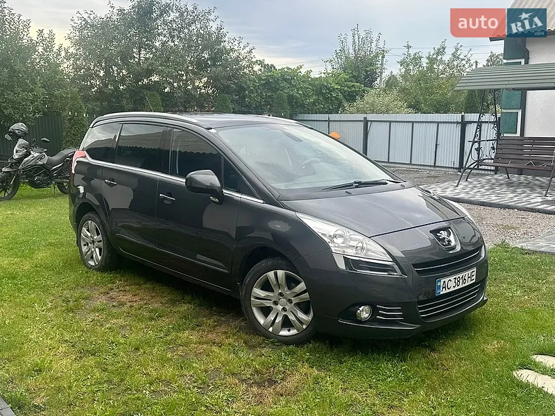 Peugeot 5008