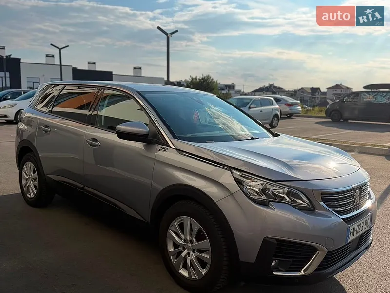 Peugeot 5008 2020