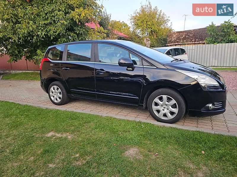 Peugeot 5008 2013