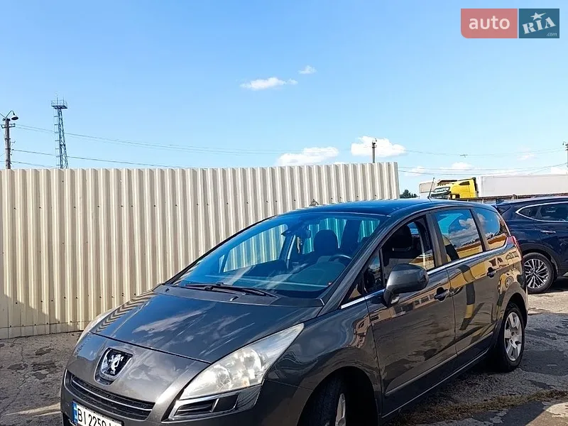 Peugeot 5008