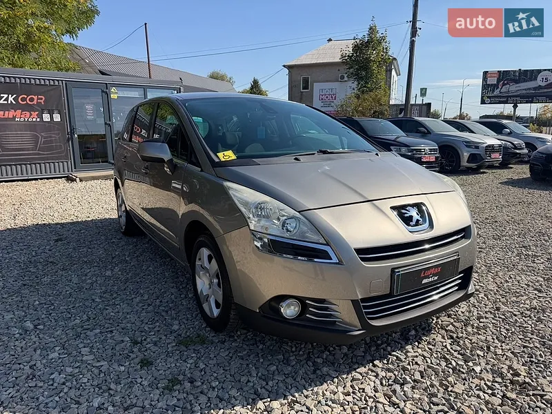 Peugeot 5008