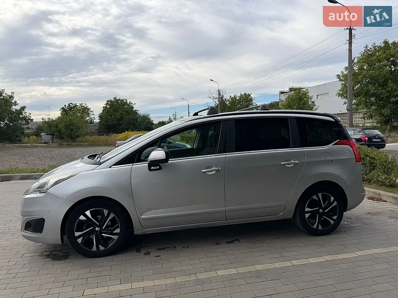 Peugeot 5008