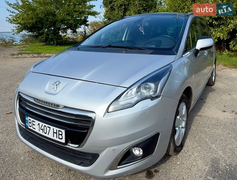 Peugeot 5008