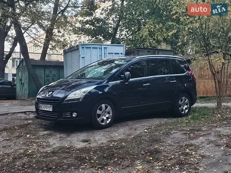 Peugeot 5008