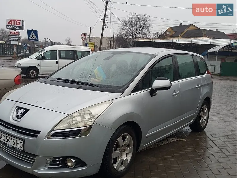 Peugeot 5008