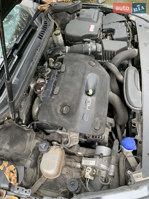 Универсал Peugeot 508 2015 в Комарному