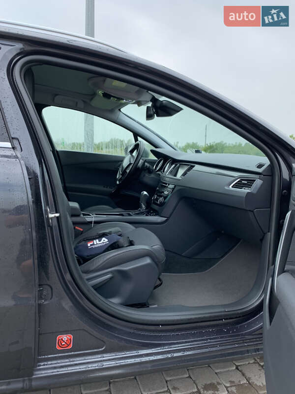 Универсал Peugeot 508 2015 в Комарному