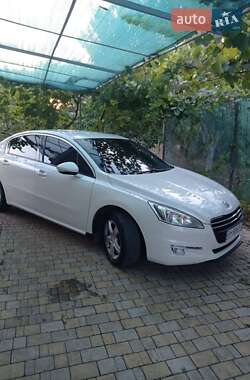 Седан Peugeot 508 2012 в Южному