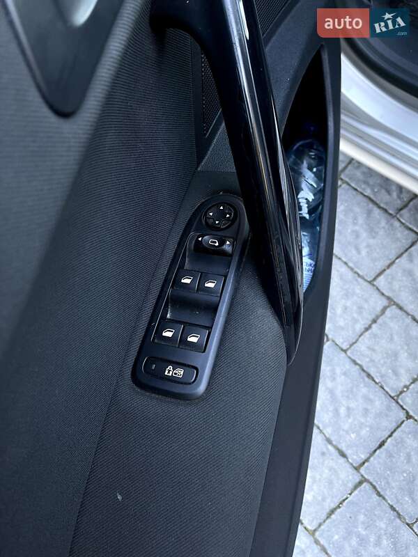 Универсал Peugeot 508 2011 в Самборе