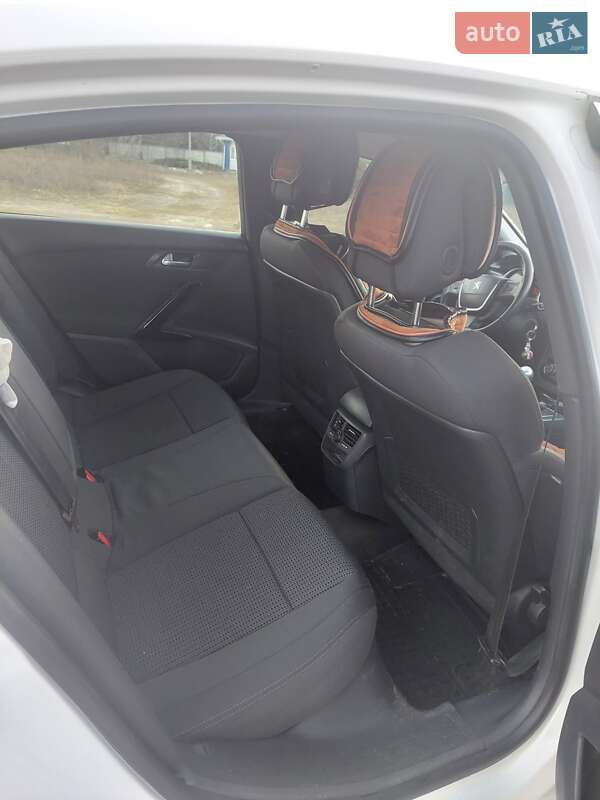 Седан Peugeot 508 2011 в Макарові