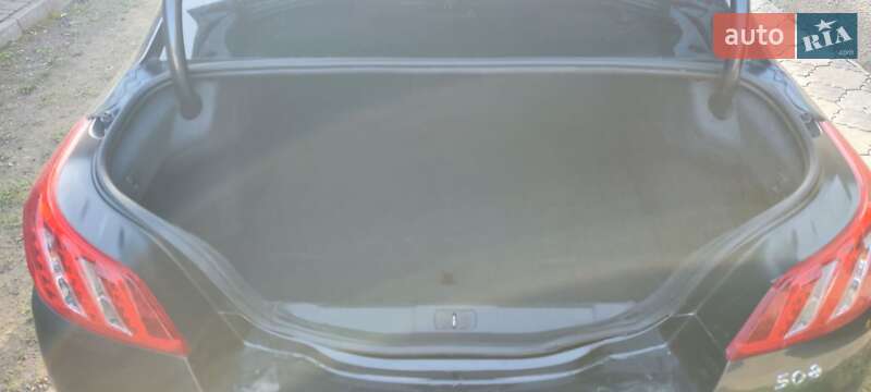 Седан Peugeot 508 2013 в Сторожинці