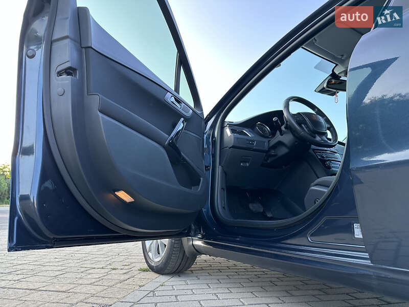 Седан Peugeot 508 2012 в Львові