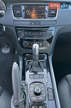 Седан Peugeot 508 2012 в 