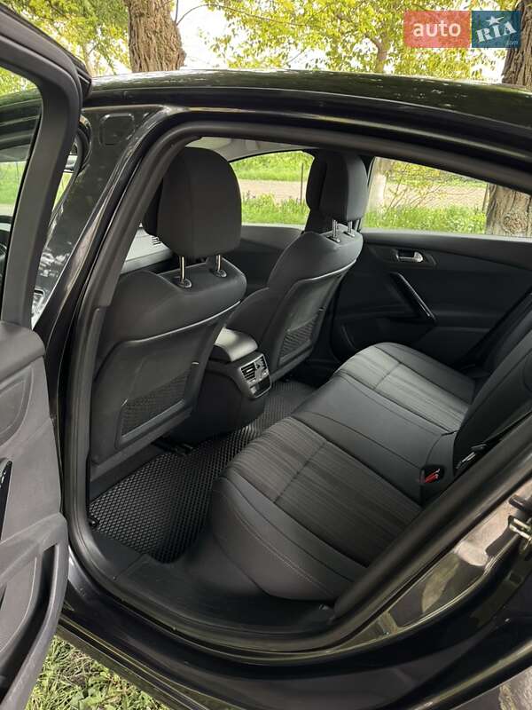 Седан Peugeot 508 2011 в Дубно