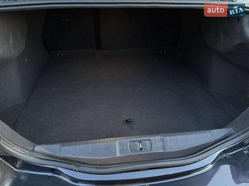 Седан Peugeot 508 2011 в Дубно