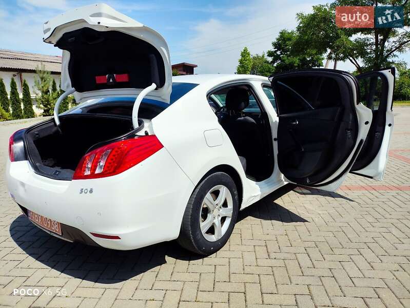 Седан Peugeot 508 2012 в Золочеві