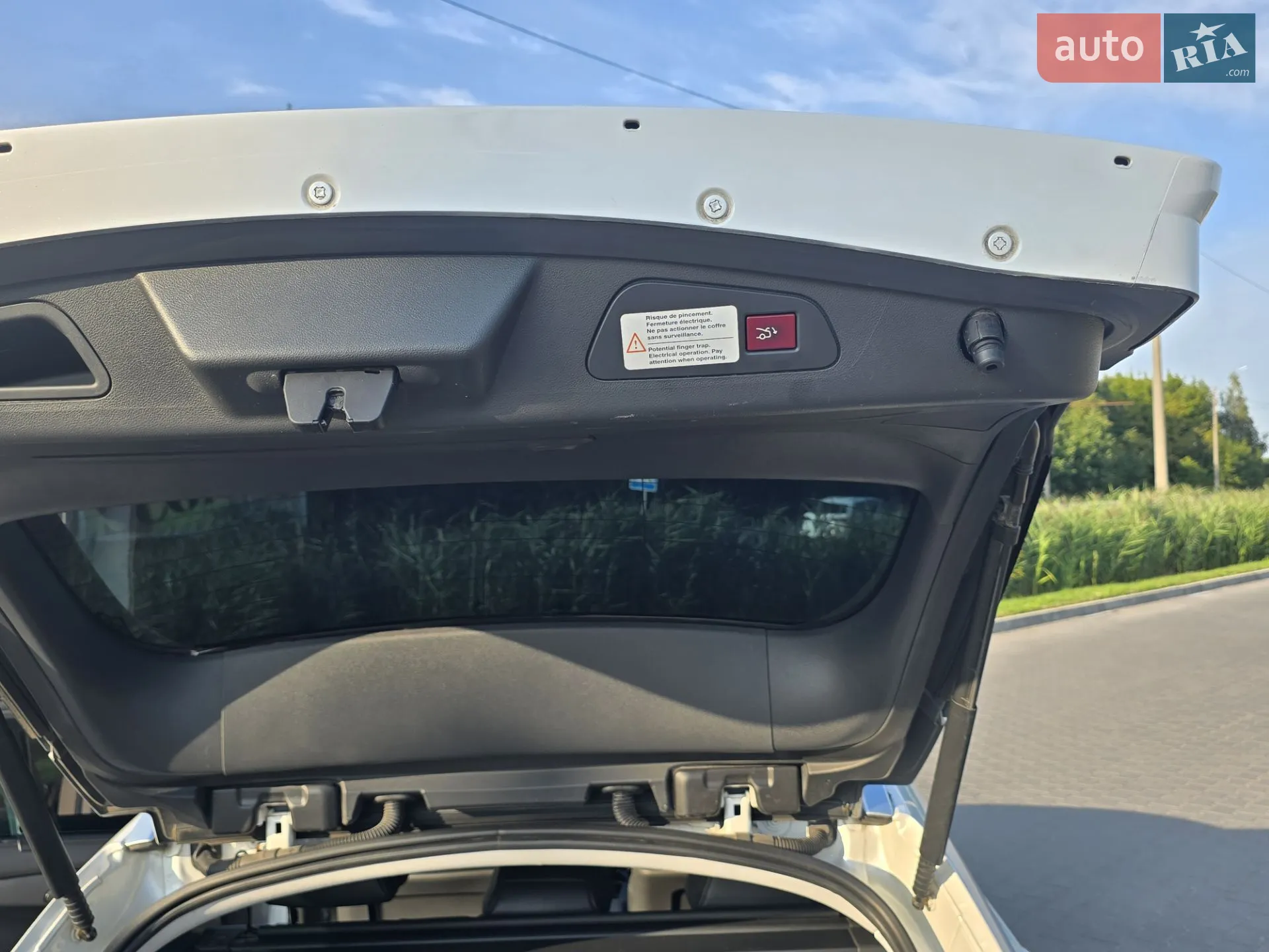 Peugeot 508 2011 VIN VF38ERHHABL076171 фото оголошення 11 з 16