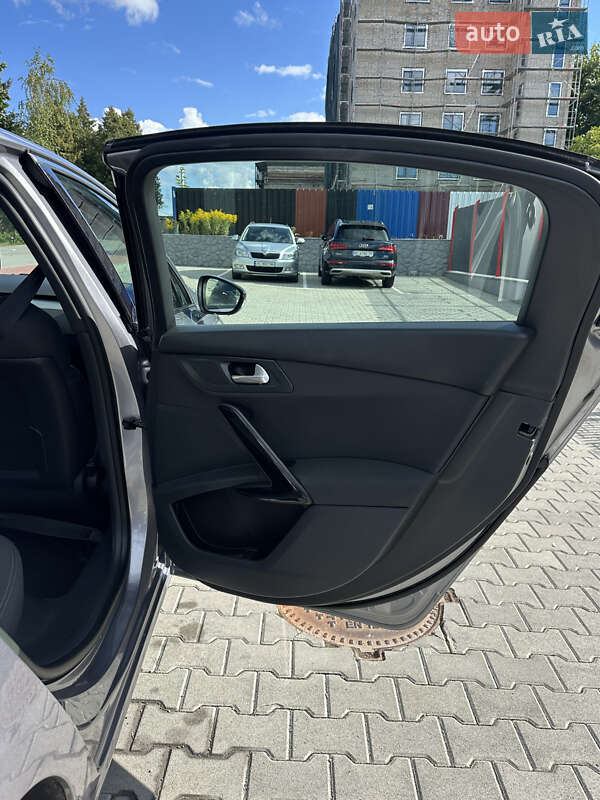 Седан Peugeot 508 2014 в Львове