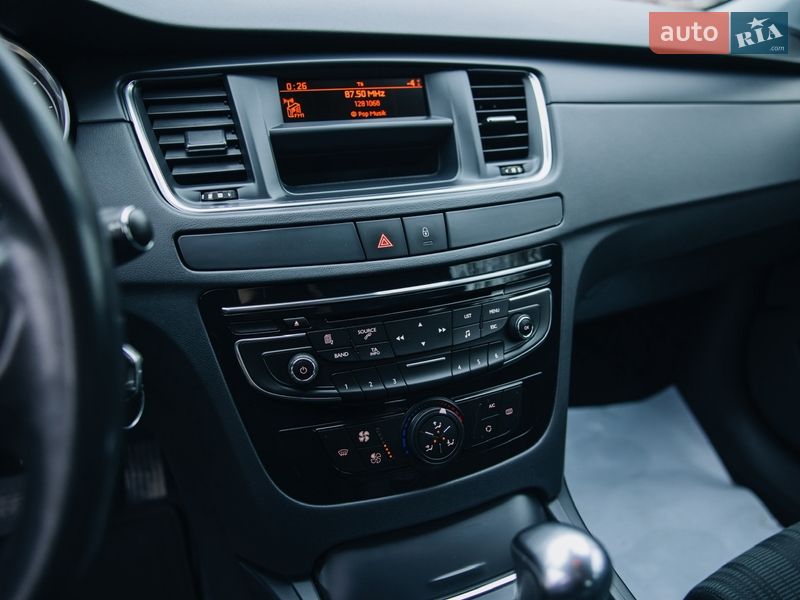 Седан Peugeot 508 2011 в Бучаче