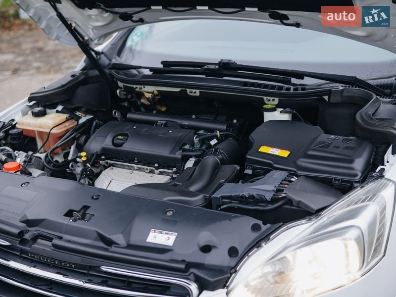 Седан Peugeot 508 2011 в Бучаче