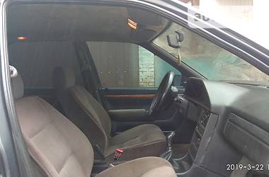 Седан Peugeot 605 1990 в 