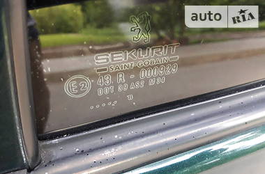 Седан Peugeot 605 1998 в 