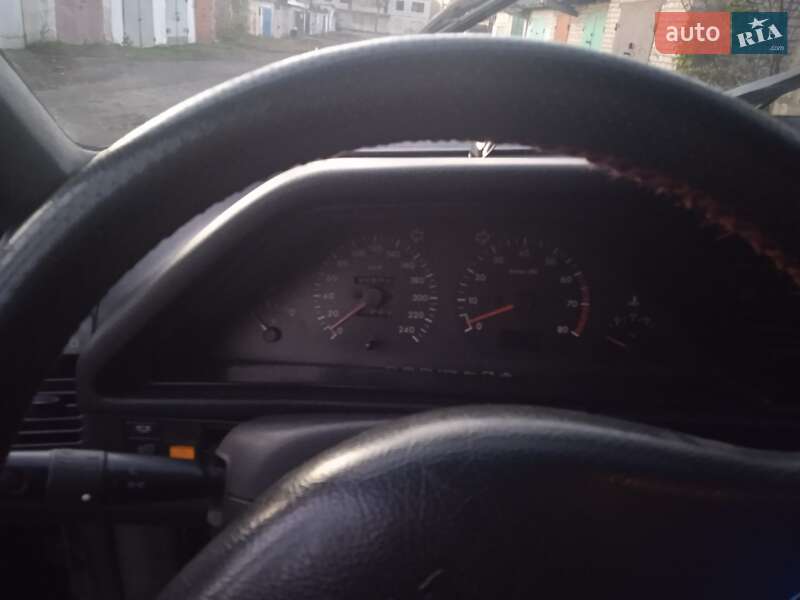 Седан Peugeot 605 1990 в Добропіллі