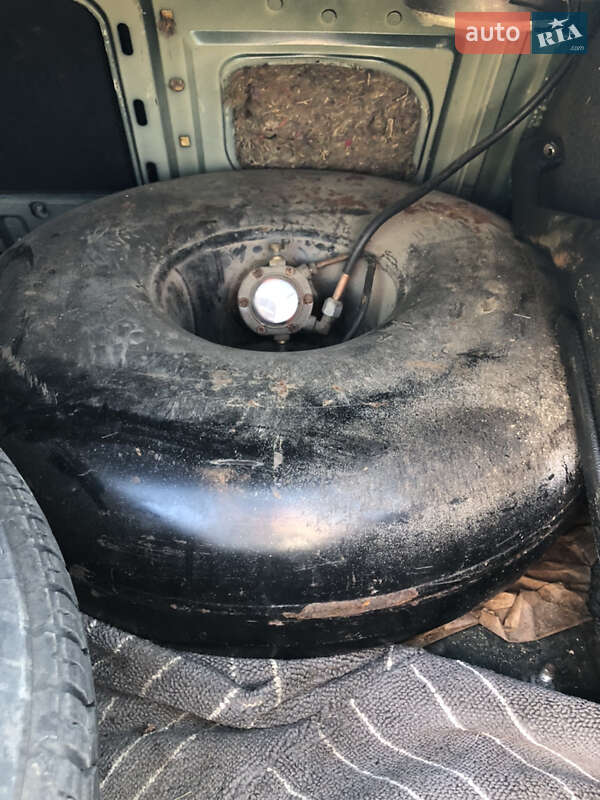 Седан Peugeot 605 1990 в Луцьку