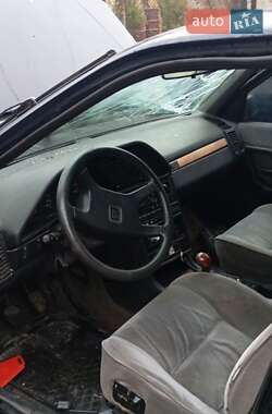 Седан Peugeot 605 1991 в 