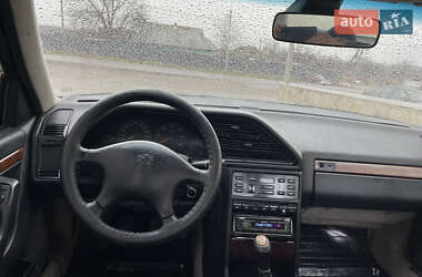 Седан Peugeot 605 1990 в 