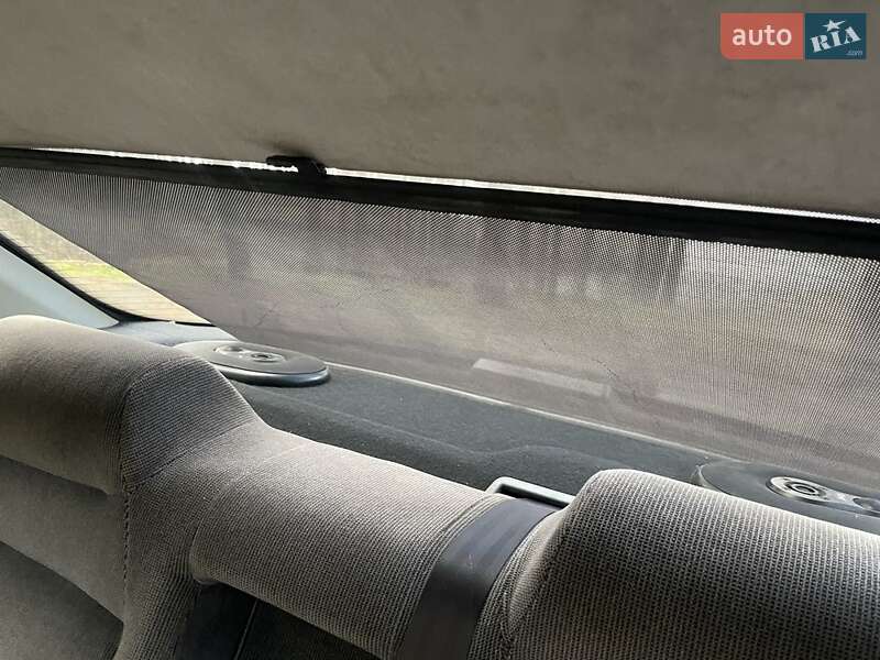 Седан Peugeot 605 1996 в Бучі