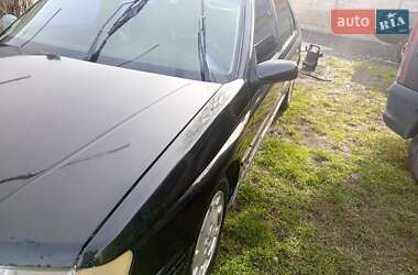 Седан Peugeot 605 1992 в 