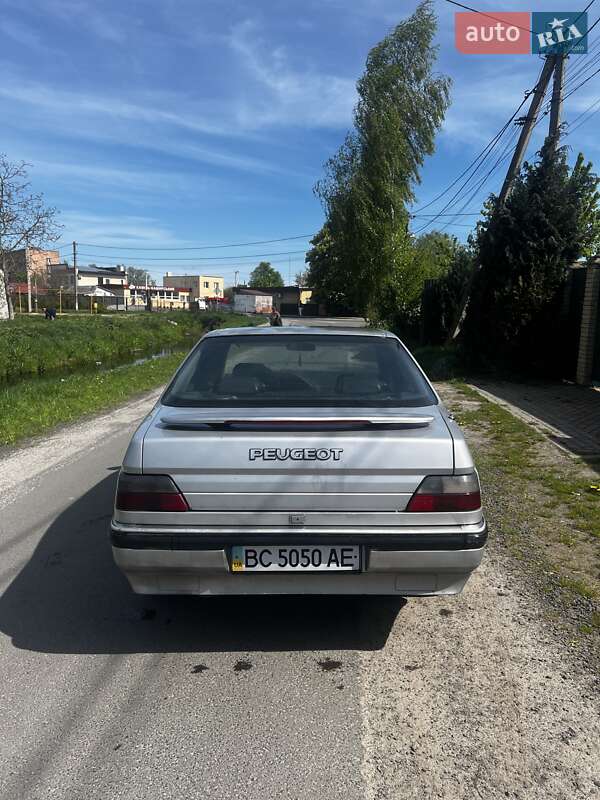 Седан Peugeot 605 1990 в 