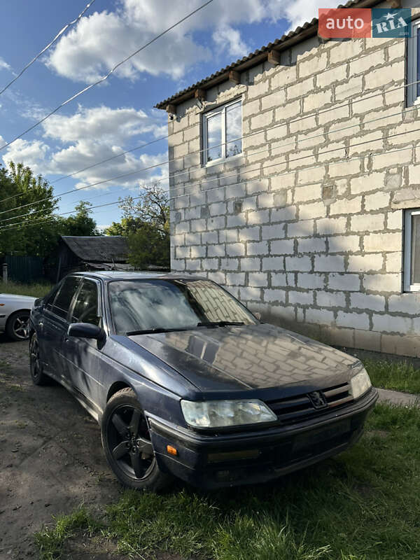 Седан Peugeot 605 1990 в 