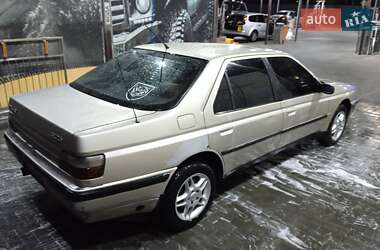 Седан Peugeot 605 1991 в 