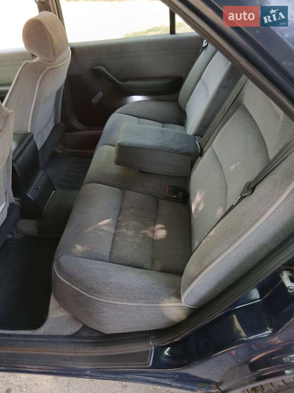 Седан Peugeot 605 1994 в Кривому Розі